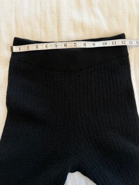 Alo Cashmere High-Waist Plush Waffle Pant in Black SZ M - Picture 13 of 13